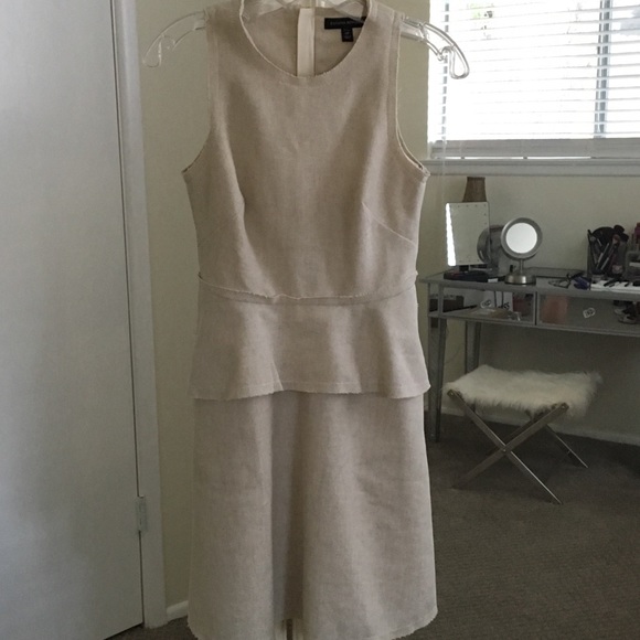 Banana Republic peplum dress - Picture 4 of 7
